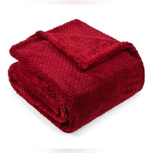 PAVILIA Soft Fleece Burgundy Throw